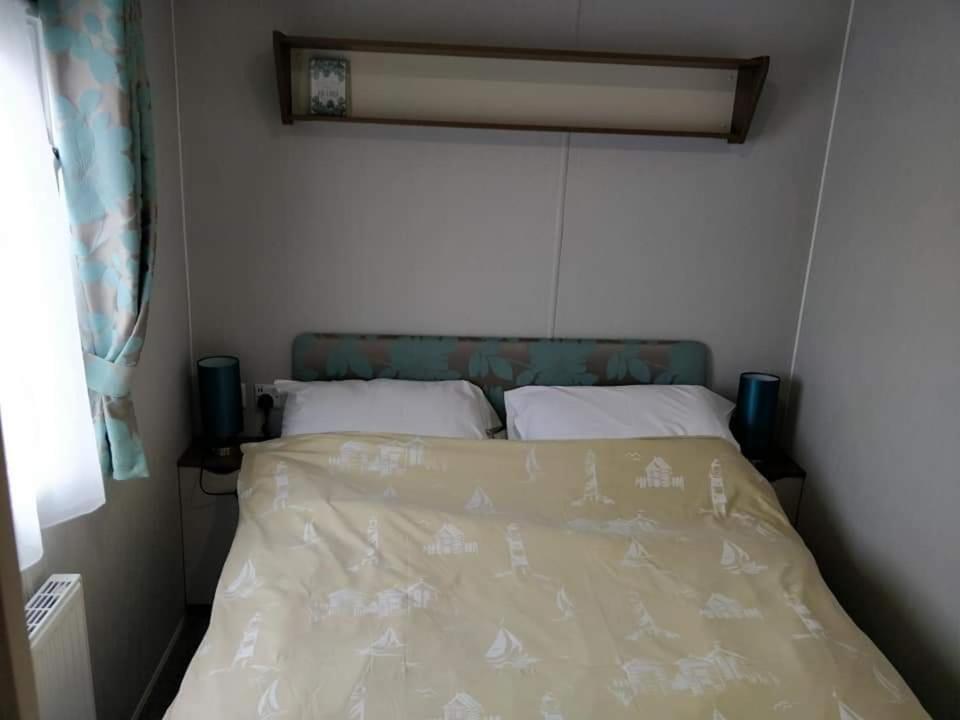 ホテルBlack Rock Sands Caravan Sleeps 8 ポルスマドグ エクステリア 写真